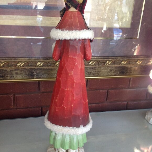 Vintage Wooden Carved Caroler Figure with Fabric Details - Picture 3 of 5